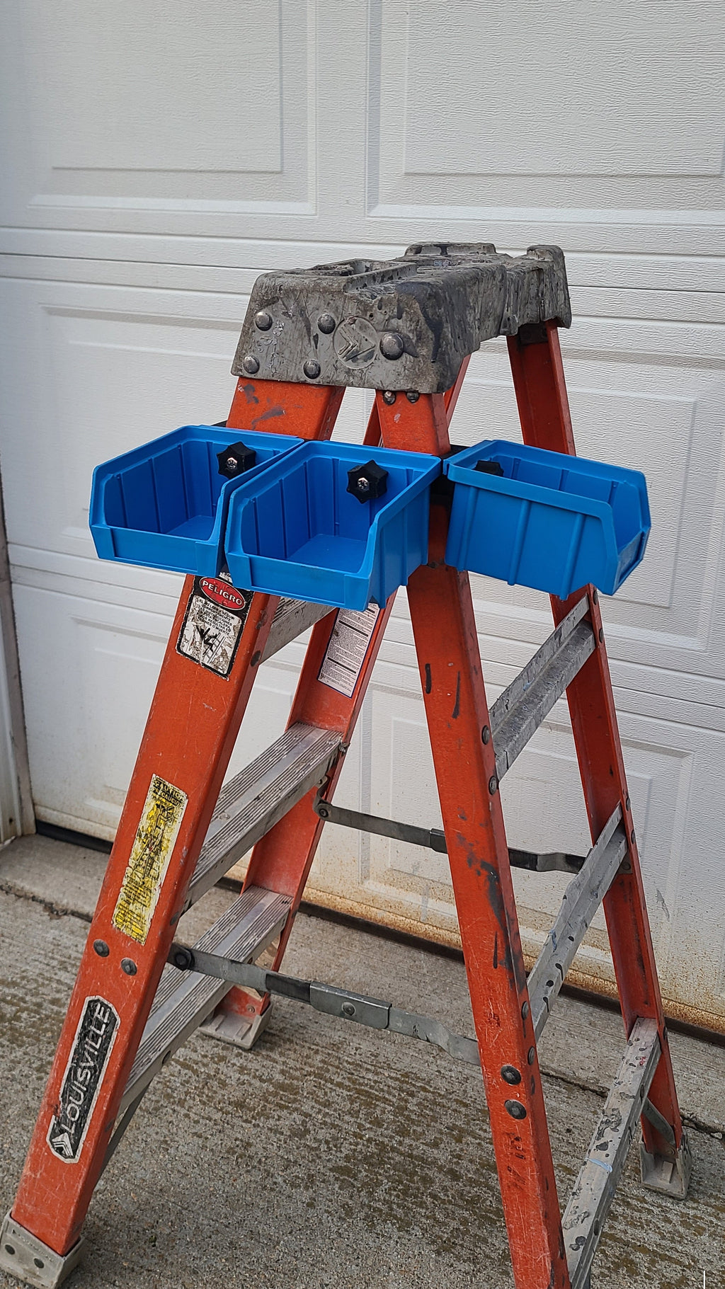 The Ladder Caddy